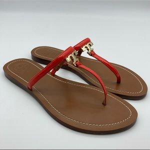 NWOT Tory Burch T Logo Patent Thong Sandal Size 7